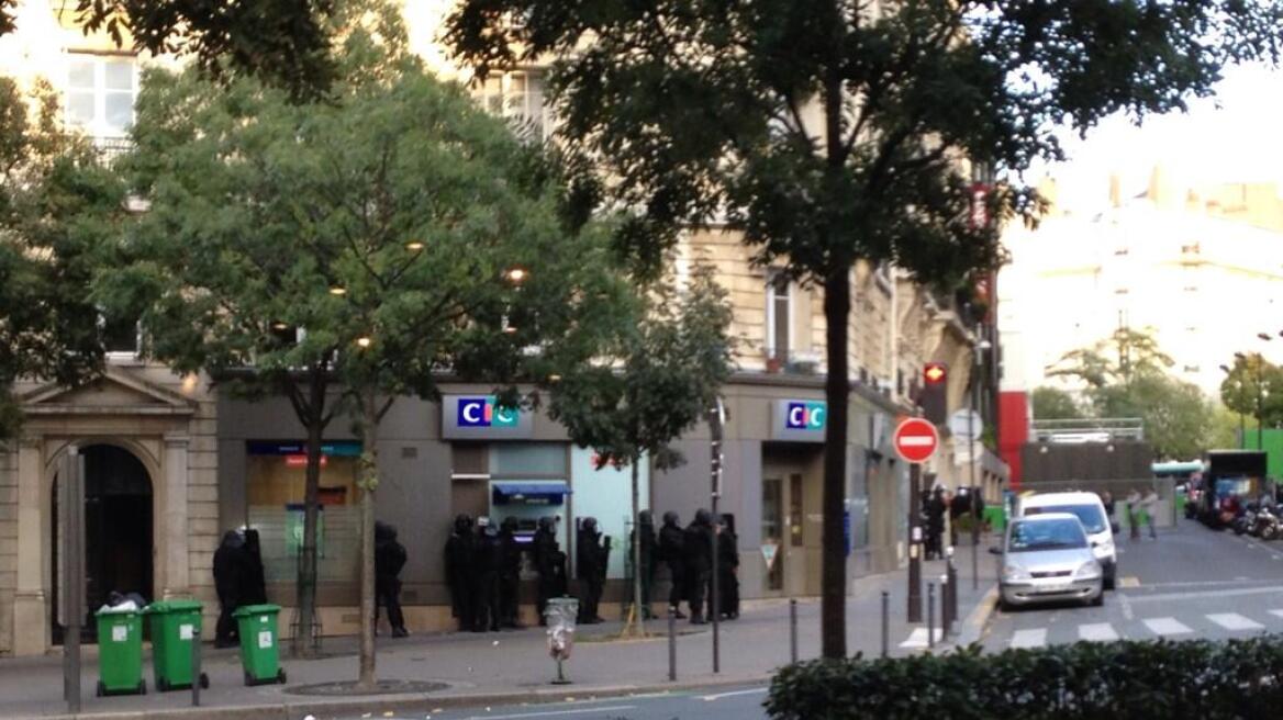 Αίσιο τέλος στην ομηρία σε τράπεζα στο Παρίσι